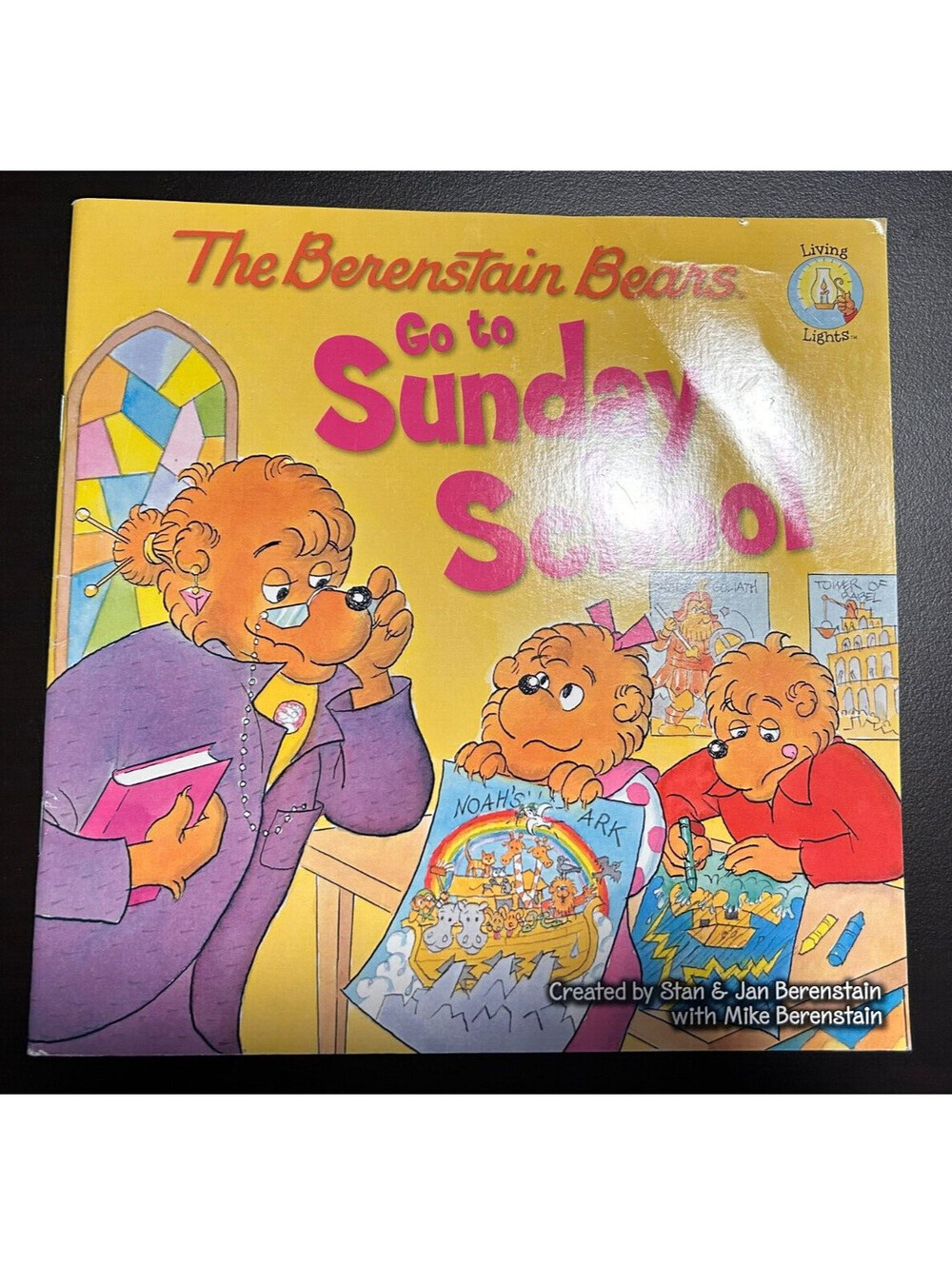 The Berenstain Bears Go To Sunday School (Living Lights) Children's Book